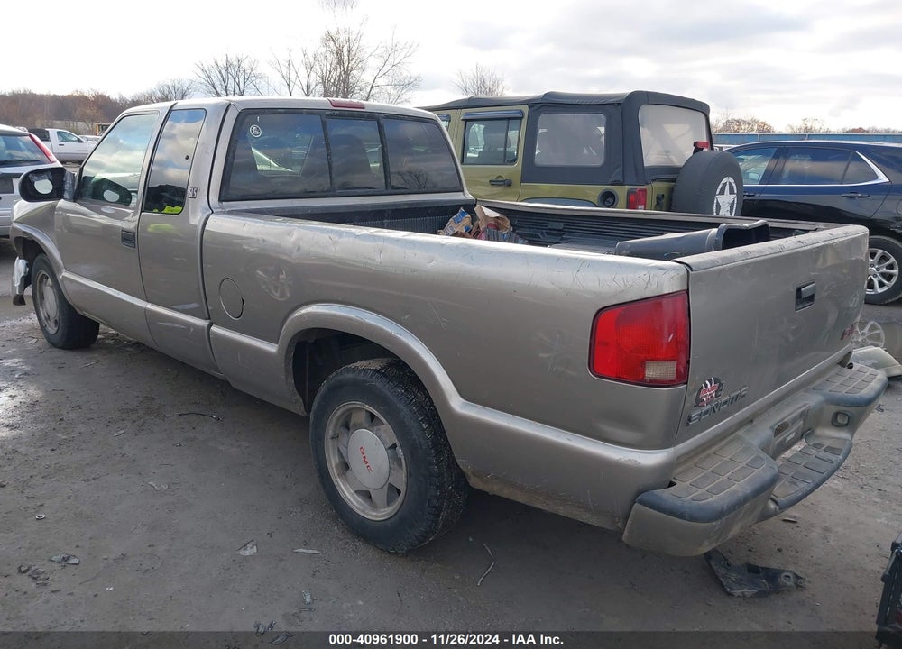 2003 GMC SONOMA SLS VIN: 1GTCS19H938172782