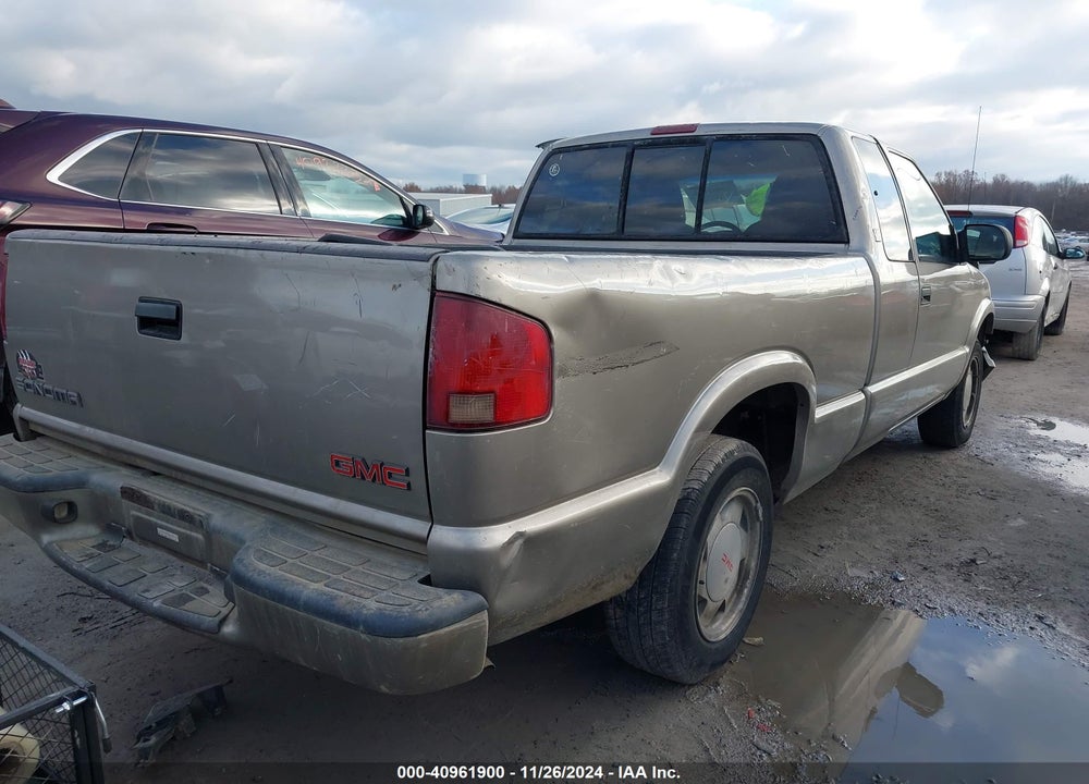 2003 GMC SONOMA SLS VIN: 1GTCS19H938172782