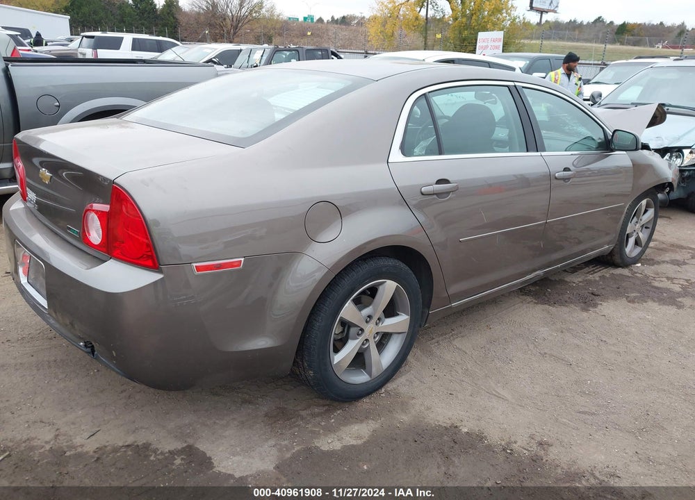 2011 CHEVROLET MALIBU VIN: 1G1ZC5EU4BF390584