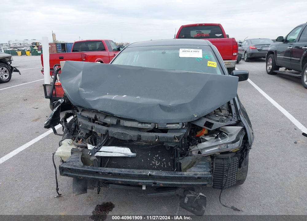 2010 FORD FUSION SE VIN: 3FAHP0HG3AR138011