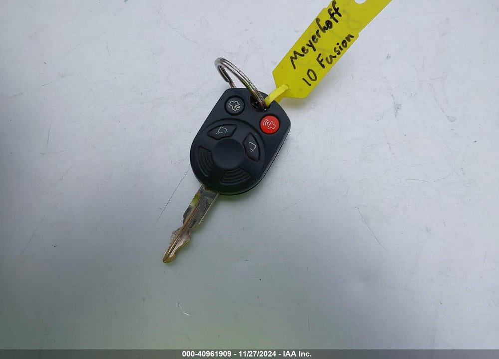 2010 FORD FUSION SE VIN: 3FAHP0HG3AR138011