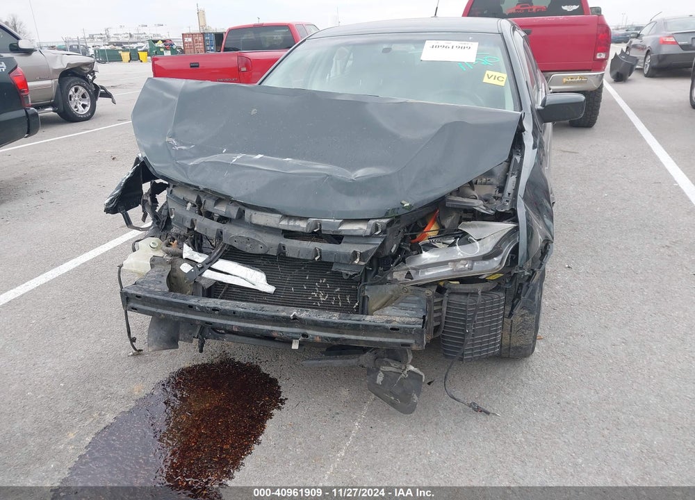 2010 FORD FUSION SE VIN: 3FAHP0HG3AR138011