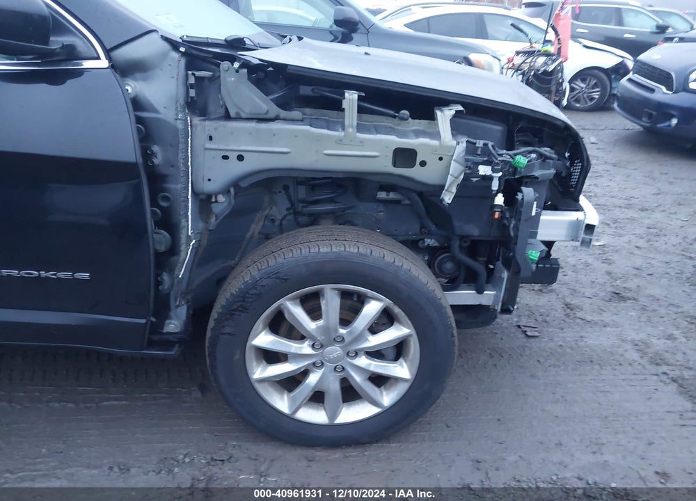 2017 JEEP CHEROKEE LIMITED 4X4 VIN: 1C4PJMDB3HW649024