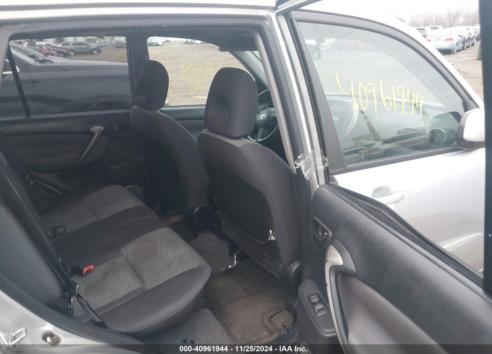 2005 TOYOTA RAV4 VIN: JTEGD20V350069469