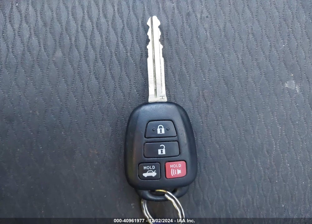 2019 TOYOTA COROLLA VIN: 2T1BURHE1KC198940