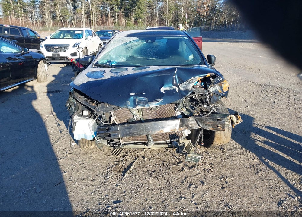 2019 TOYOTA COROLLA VIN: 2T1BURHE1KC198940