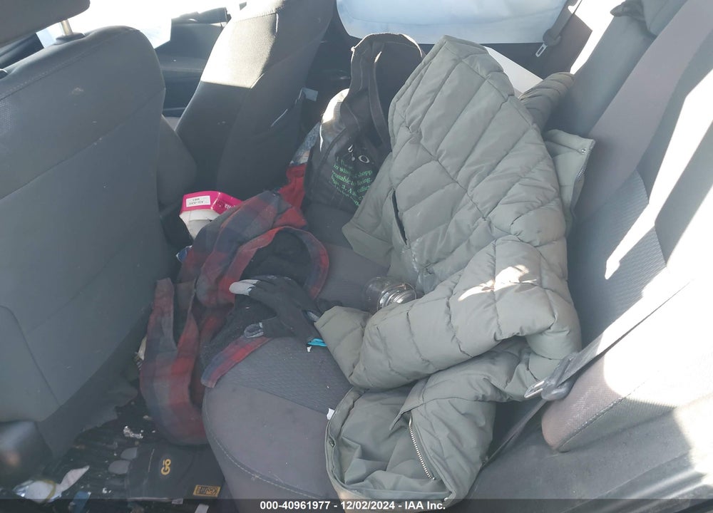 2019 TOYOTA COROLLA VIN: 2T1BURHE1KC198940