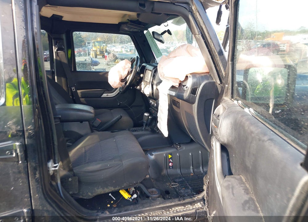 2011 JEEP WRANGLER UNLIMITED RUBICON VIN: 1J4BA6H15BL548156