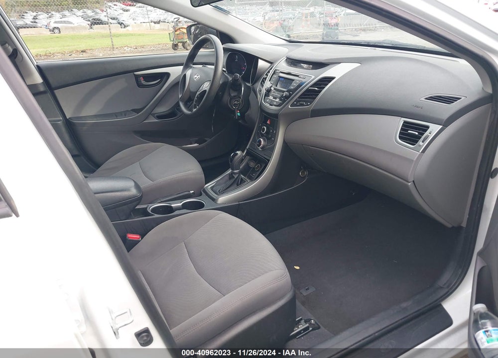 2014 HYUNDAI ELANTRA SE VIN: 5NPDH4AE1EH528510
