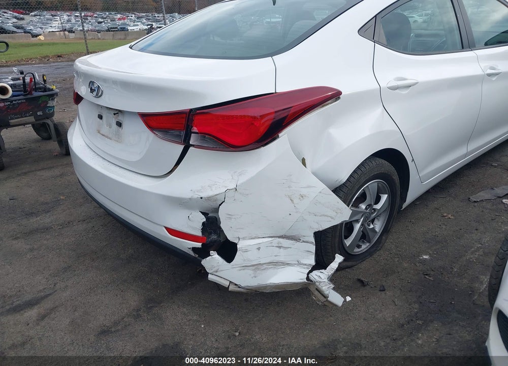 2014 HYUNDAI ELANTRA SE VIN: 5NPDH4AE1EH528510
