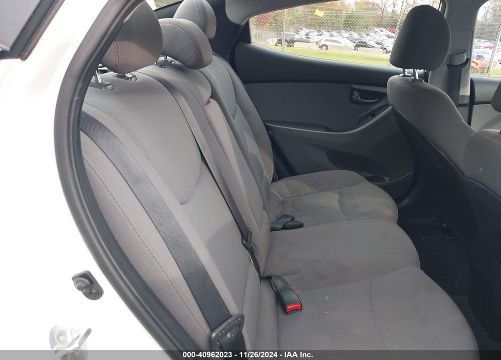 2014 HYUNDAI ELANTRA SE VIN: 5NPDH4AE1EH528510
