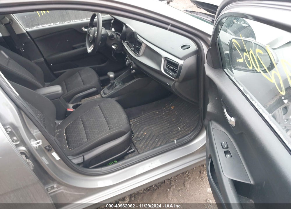 2022 KIA RIO 5-DOOR VIN: 3KPA25AD2NE470963