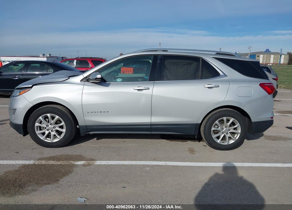 2018 CHEVROLET EQUINOX LT VIN: 2GNAXJEV9J6257653