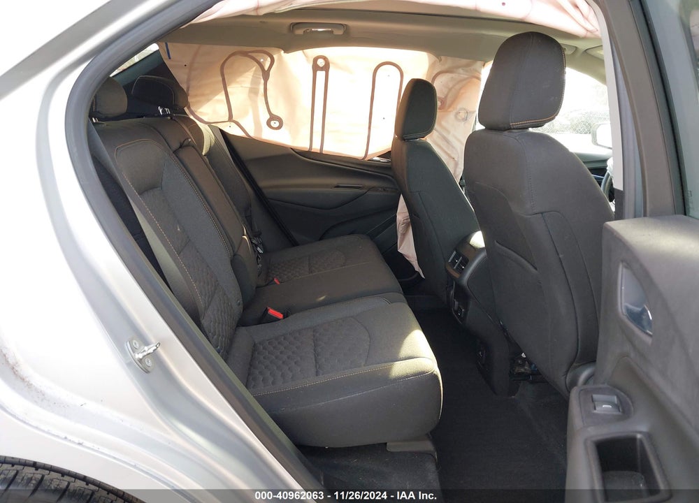 2018 CHEVROLET EQUINOX LT VIN: 2GNAXJEV9J6257653