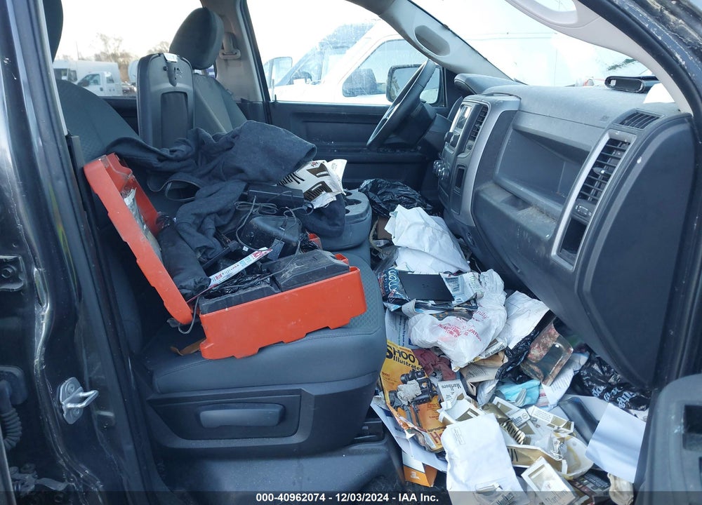 2014 RAM 1500 VIN: 1C6RR7KT4ES452856