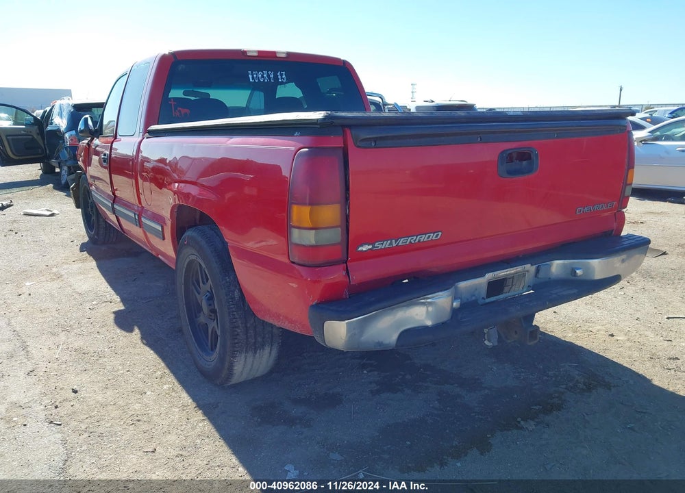 2000 CHEVROLET SILVERADO 1500 LS VIN: 1GCEC19VXYZ345898