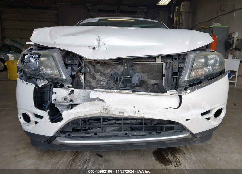 2013 NISSAN PATHFINDER SV VIN: 5N1AR2MM8DC630674