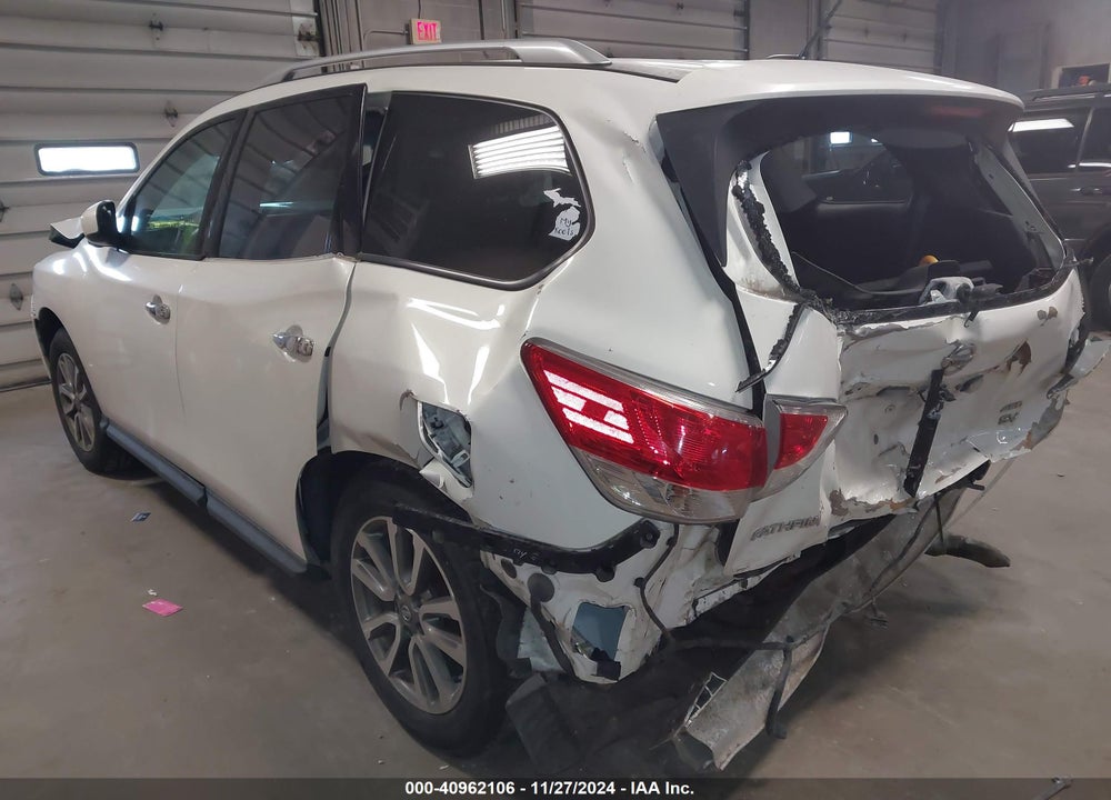 2013 NISSAN PATHFINDER SV VIN: 5N1AR2MM8DC630674