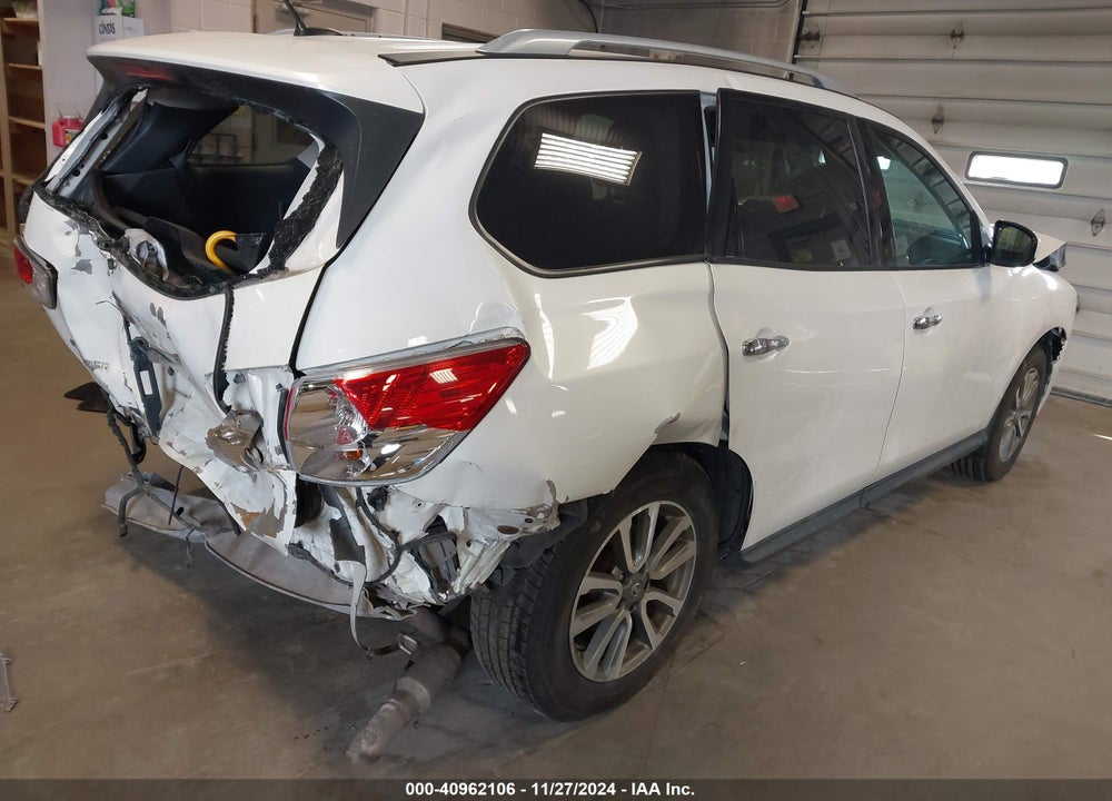 2013 NISSAN PATHFINDER SV VIN: 5N1AR2MM8DC630674