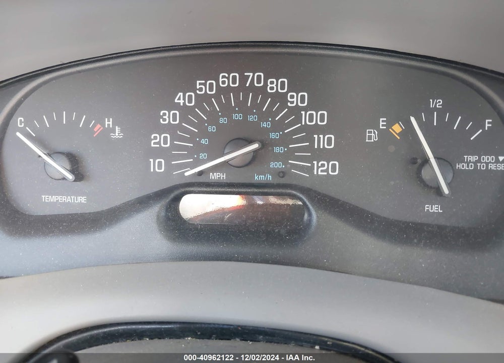 2002 BUICK CENTURY LIMITED VIN: 2G4WY55J621208694