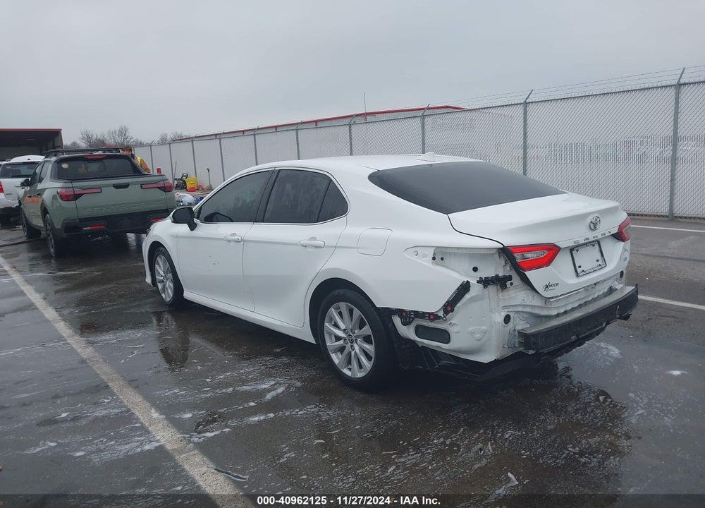 2020 TOYOTA CAMRY LE VIN: 4T1C11AK7LU977175