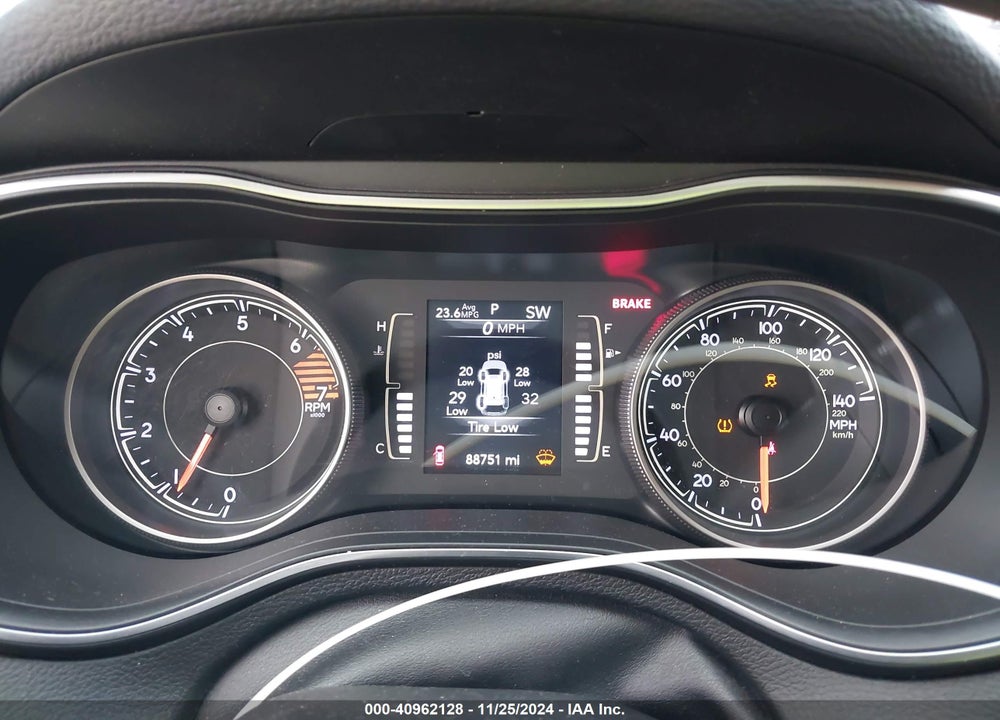 2019 JEEP CHEROKEE LATITUDE VIN: 1C4PJLCB8KD153473