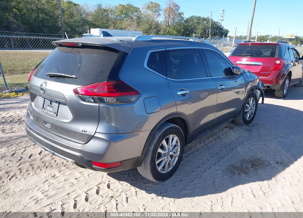 2018 NISSAN ROGUE SV VIN: KNMAT2MT8JP517521