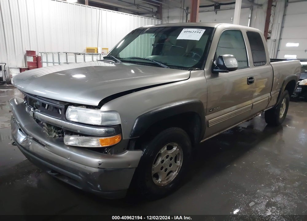 2002 CHEVROLET SILVERADO 1500 LS VIN: 2GCEK19T521119964