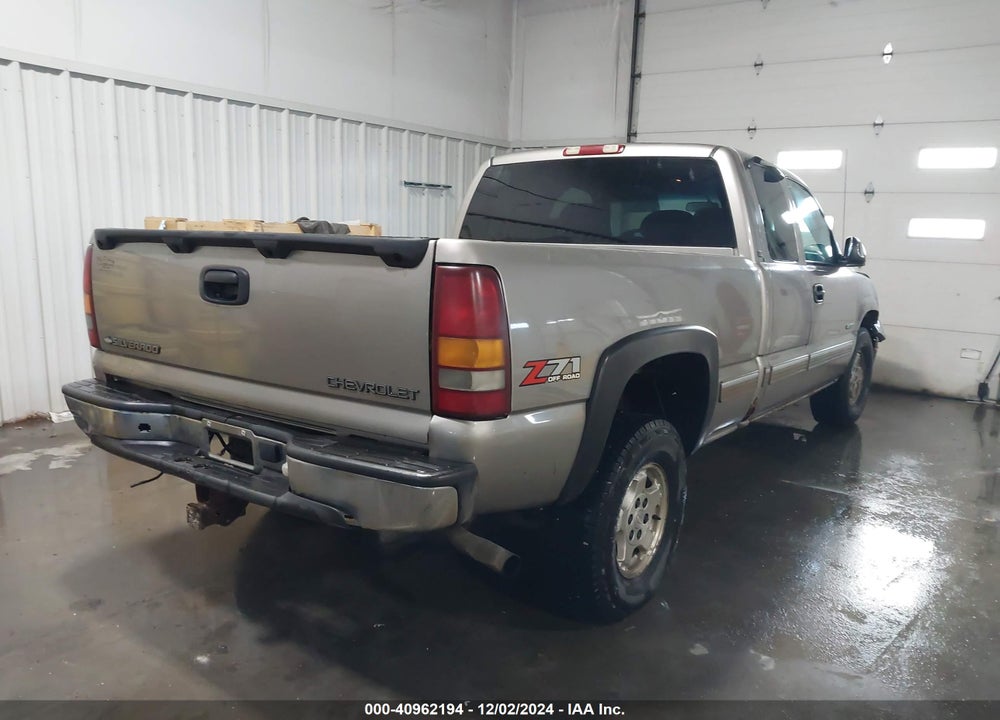 2002 CHEVROLET SILVERADO 1500 LS VIN: 2GCEK19T521119964