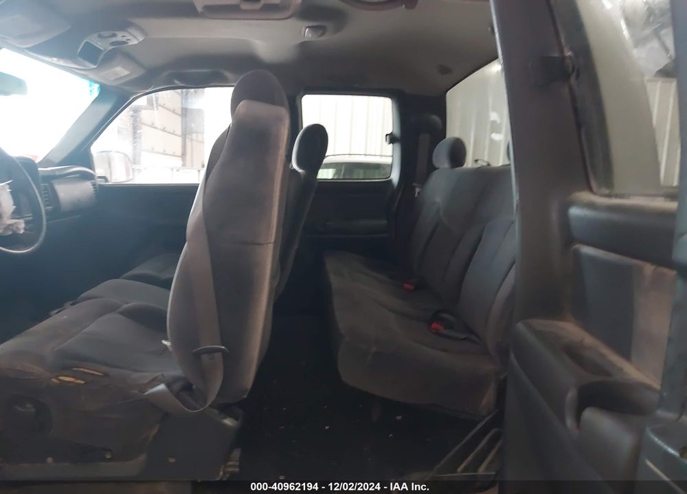 2002 CHEVROLET SILVERADO 1500 LS VIN: 2GCEK19T521119964