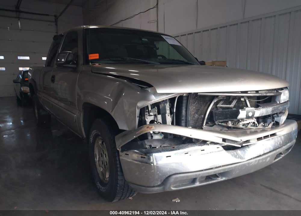 2002 CHEVROLET SILVERADO 1500 LS VIN: 2GCEK19T521119964