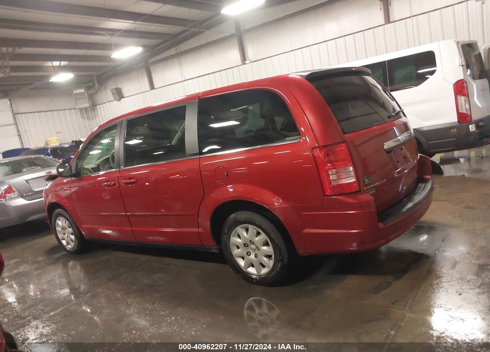 2010 CHRYSLER TOWN & COUNTRY LX VIN: 2A4RR4DE7AR137710