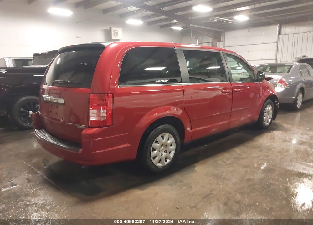 2010 CHRYSLER TOWN & COUNTRY LX VIN: 2A4RR4DE7AR137710