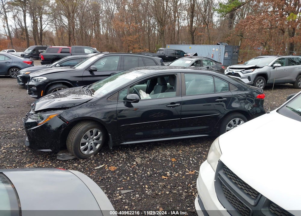2021 TOYOTA COROLLA LE VIN: 5YFEPMAE7MP199692