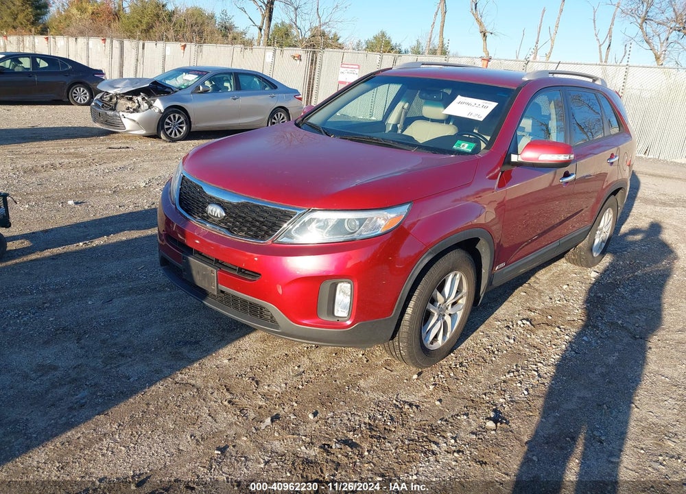 2014 KIA SORENTO LX VIN: 5XYKTDA69EG481636