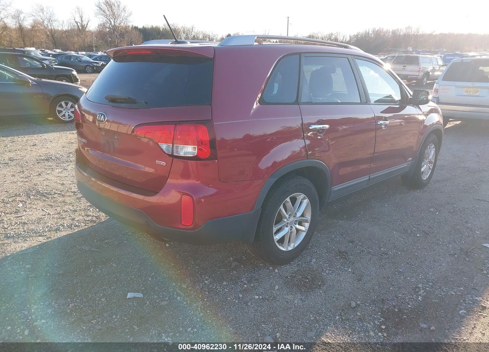 2014 KIA SORENTO LX VIN: 5XYKTDA69EG481636