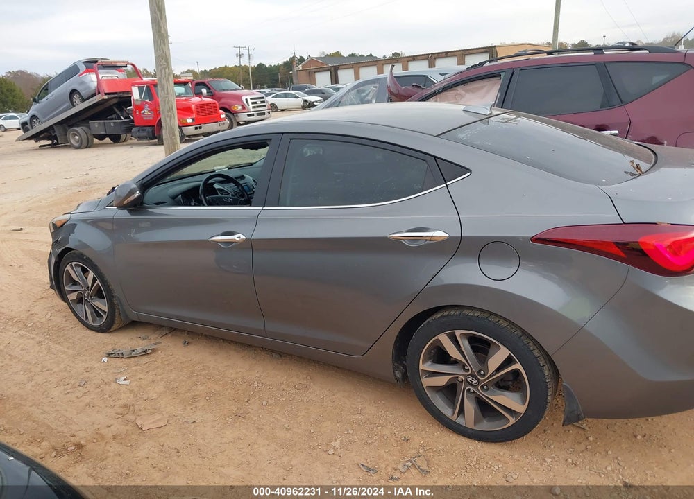 2014 HYUNDAI ELANTRA VIN: 5NPDH4AE2EH456555