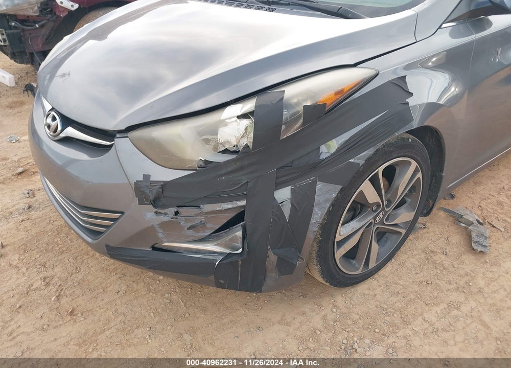 2014 HYUNDAI ELANTRA VIN: 5NPDH4AE2EH456555