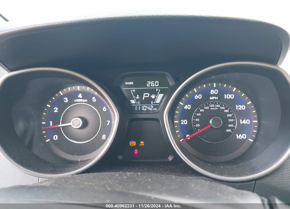2014 HYUNDAI ELANTRA VIN: 5NPDH4AE2EH456555