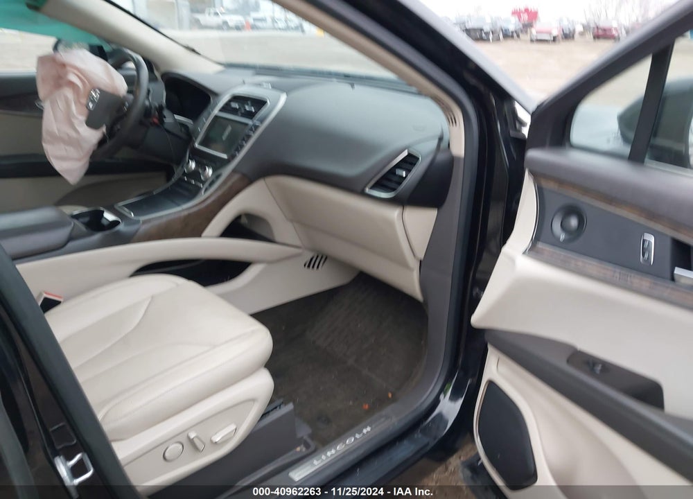 2016 LINCOLN MKX RESERVE VIN: 2LMTJ6LR1GBL40354