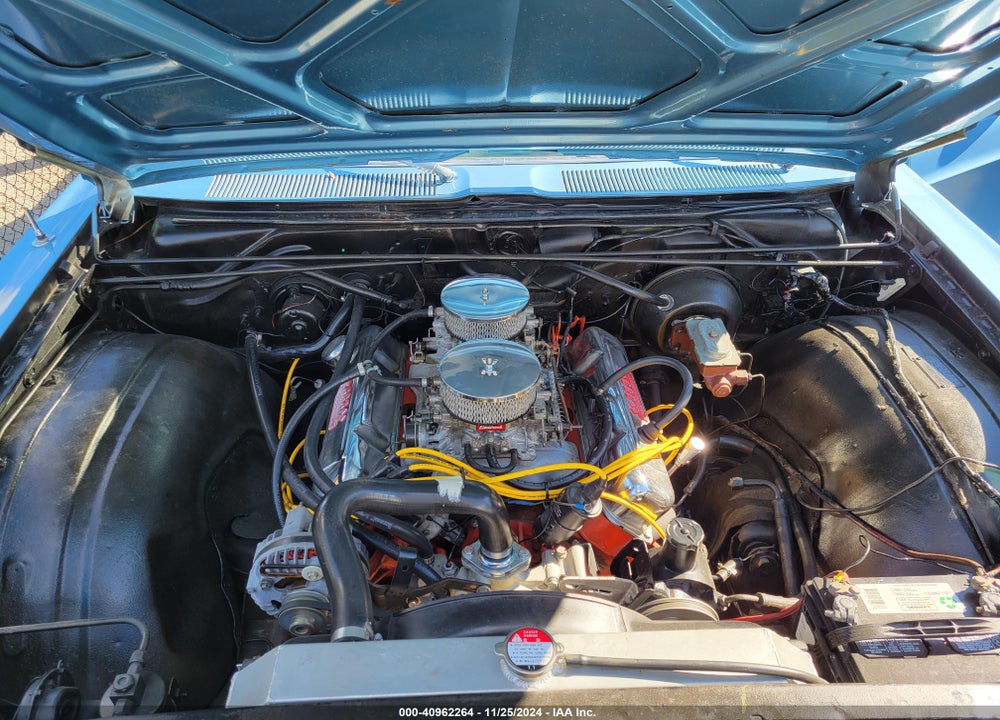 1968 CHRYSLER NEWPORT VIN: CL23G8C208995