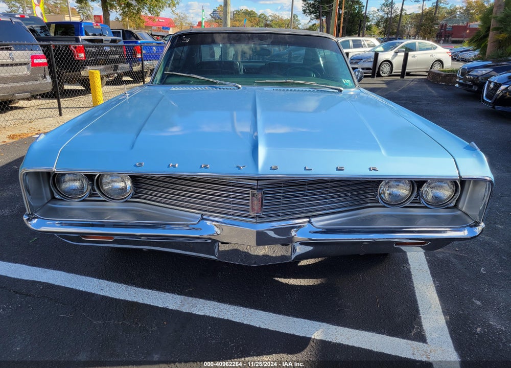 1968 CHRYSLER NEWPORT VIN: CL23G8C208995