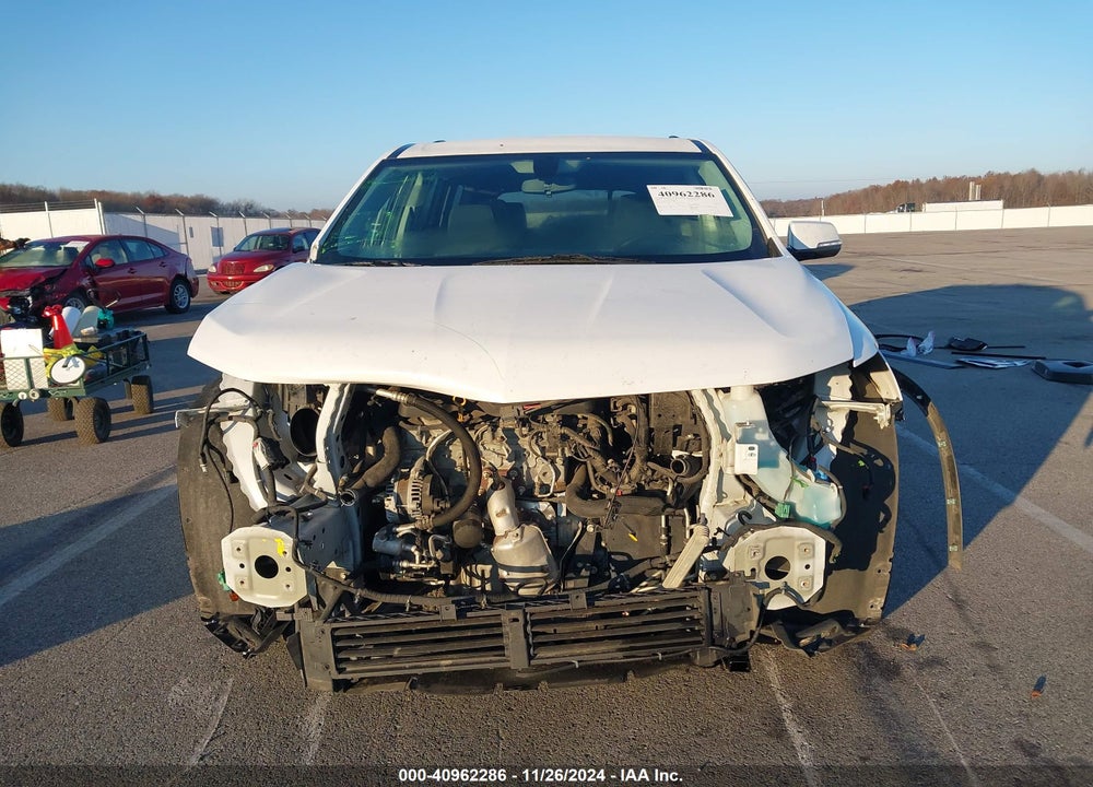 2018 CHEVROLET TRAVERSE 1LT VIN: 1GNEVGKW0JJ248835