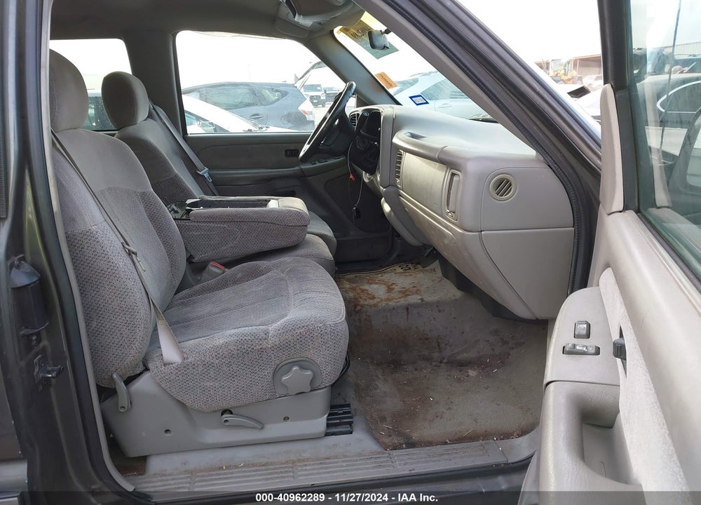 1999 CHEVROLET SILVERADO 1500 LS VIN: 1GCEC19V5XZ173021