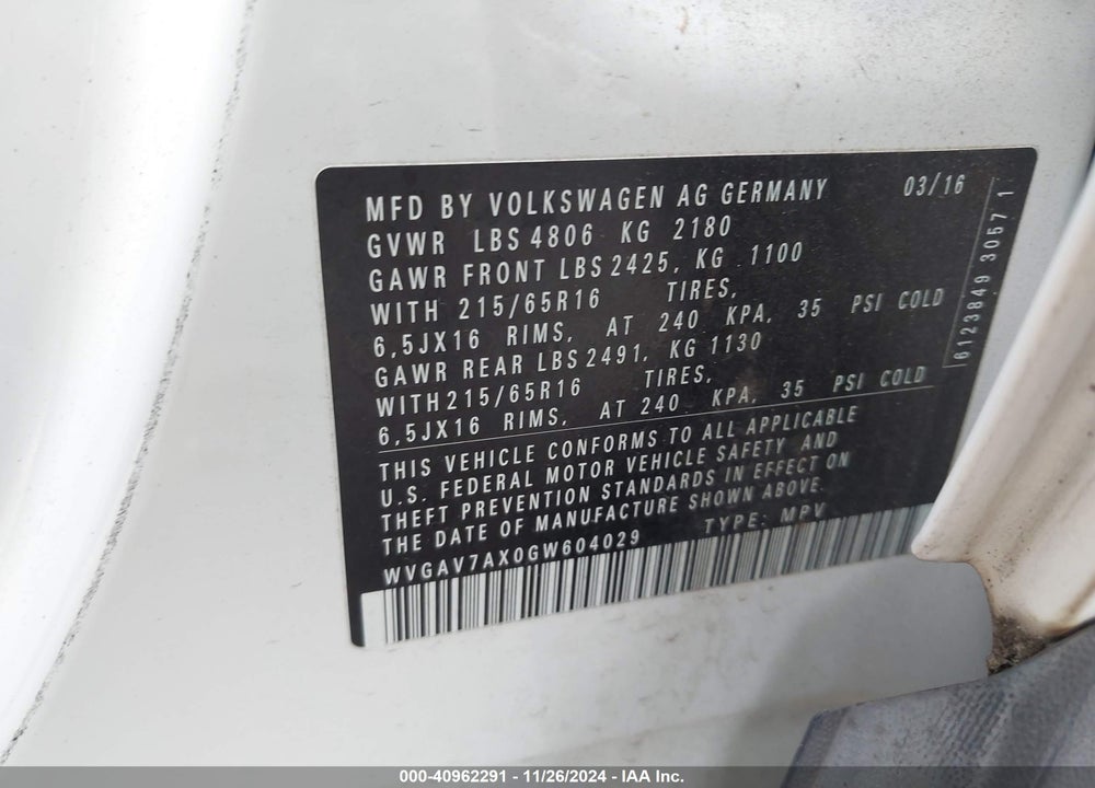 2016 VOLKSWAGEN TIGUAN S VIN: WVGAV7AX0GW604029