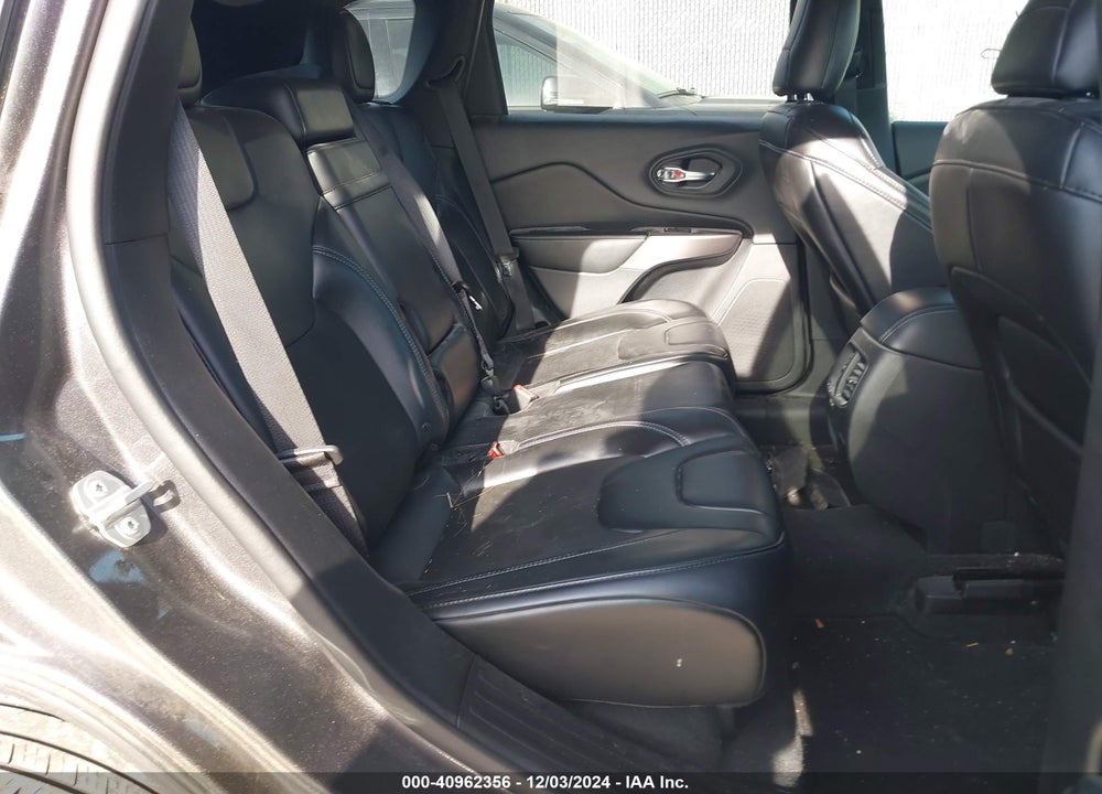 2019 JEEP CHEROKEE LATITUDE PLUS FWD VIN: 1C4PJLLB0KD272375