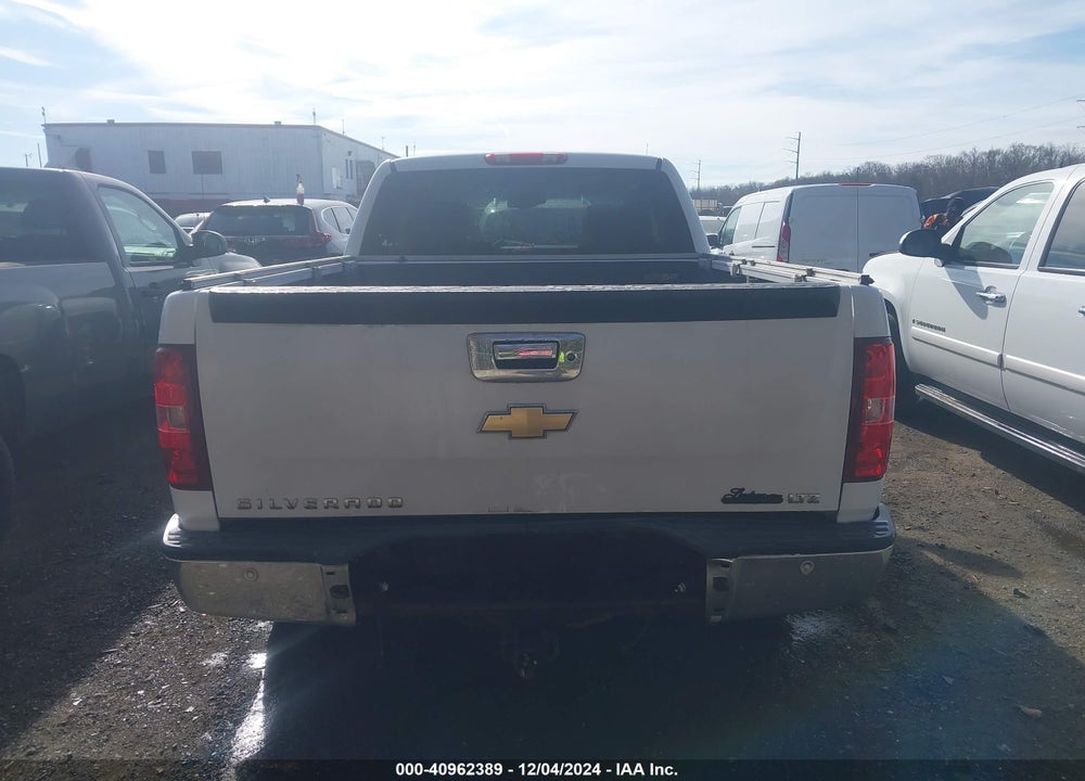 2007 CHEVROLET SILVERADO 1500 LTZ VIN: 2GCEK19J571694555