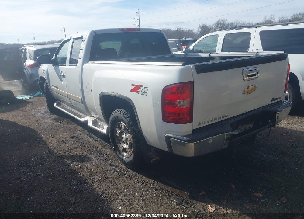 2007 CHEVROLET SILVERADO 1500 LTZ VIN: 2GCEK19J571694555