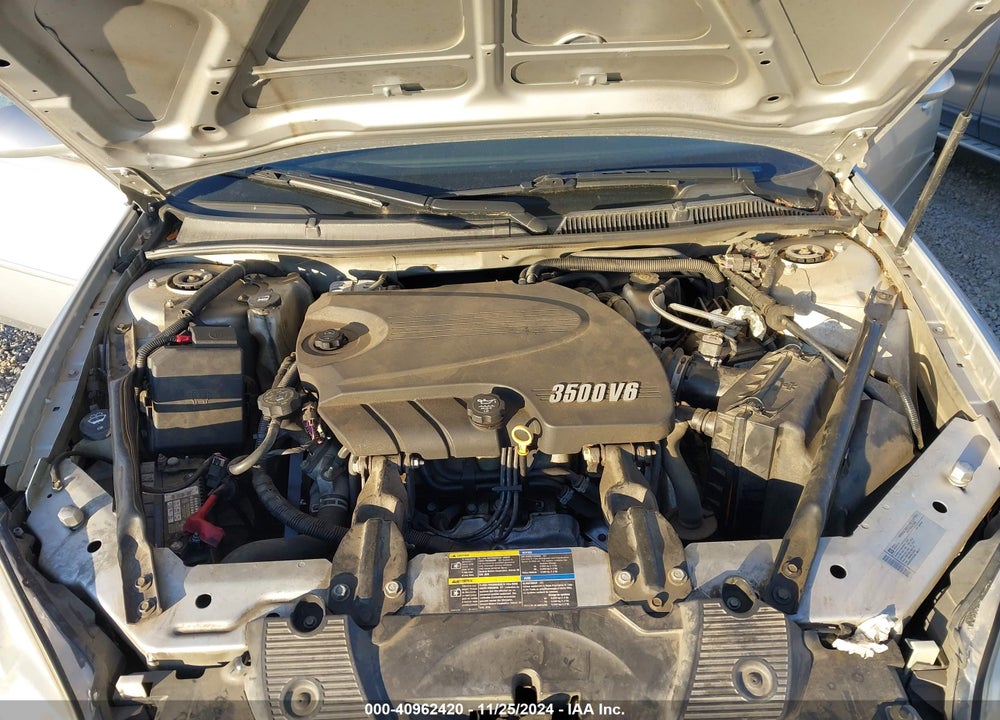 2010 CHEVROLET IMPALA LS VIN: 2G1WA5ENXA1196097