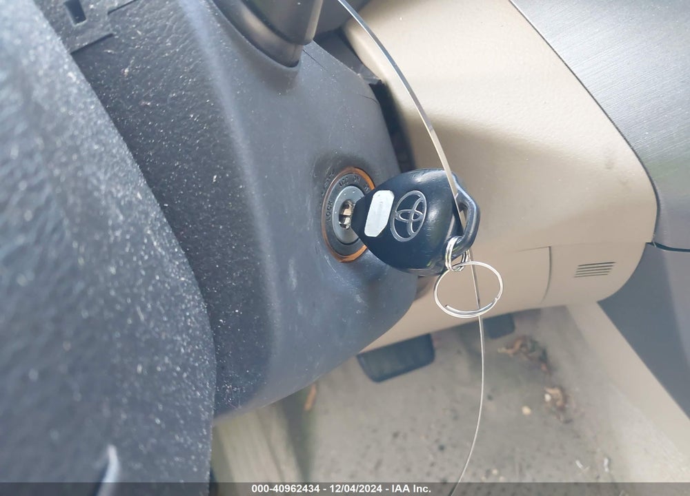 2012 TOYOTA RAV4 VIN: 2T3BF4DV3CW187402